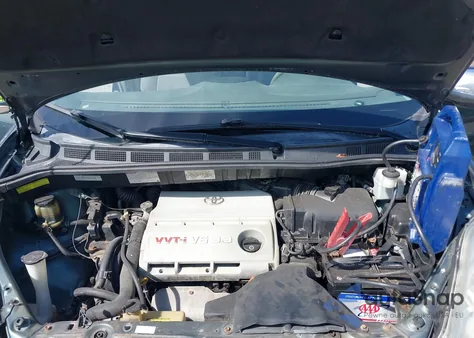 2005 Toyota Sienna Le z USA, uszkodzony, nr VIN 5TDBA23C85S033159